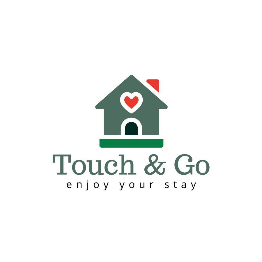 Touch&Go - Stanza Privata Con Servizi 치암피노 외부 사진